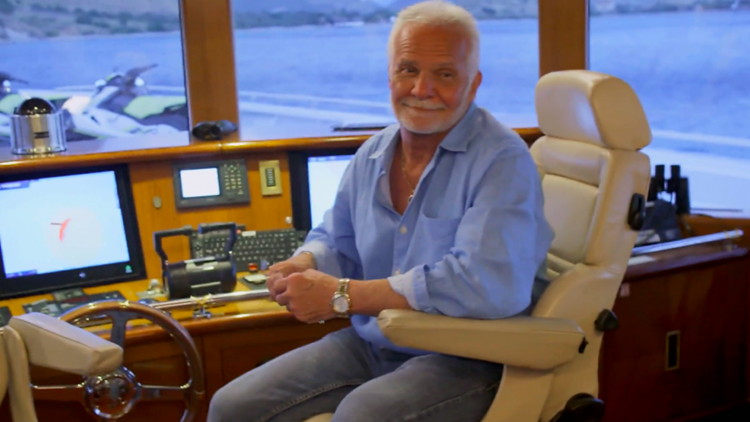 Below Deck Sneak Peek Watch Captain Lee S Epic Return To My Seanna