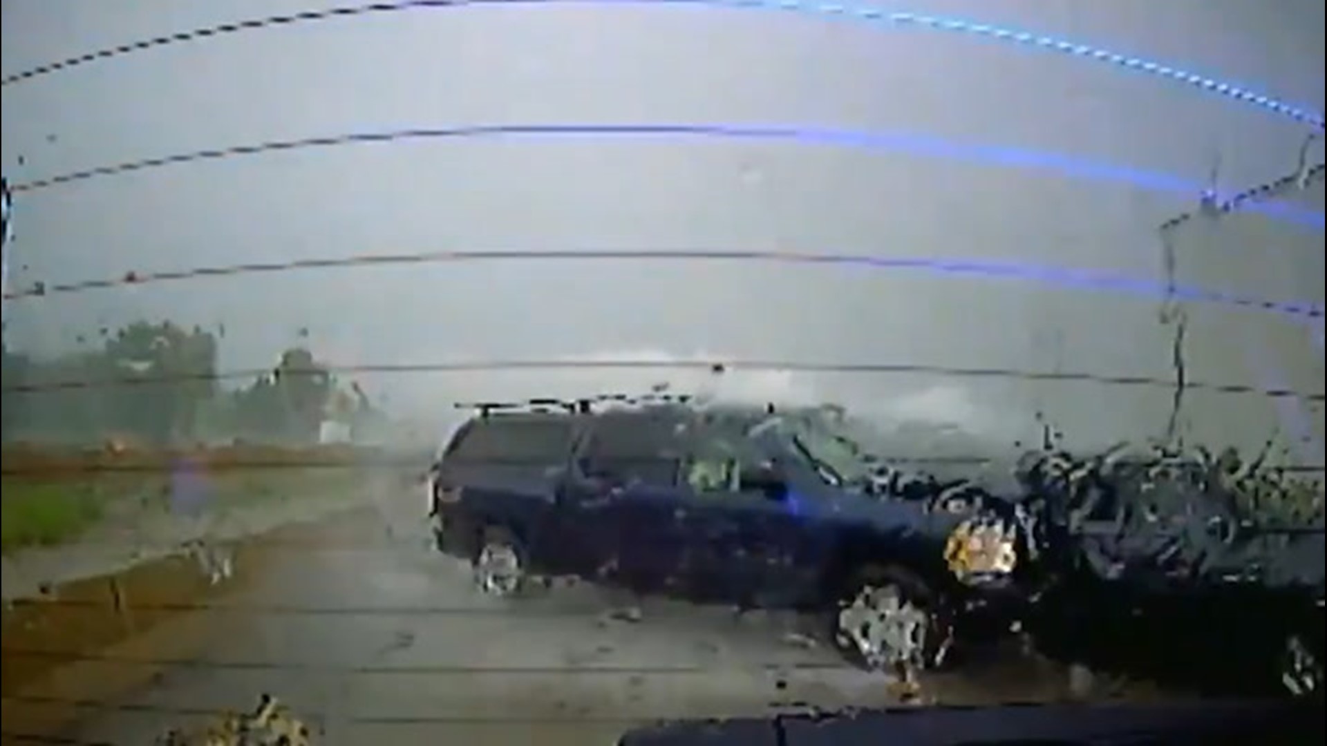 Police officer narrowly escapes scary crash on rainy highway | cbs8.com
