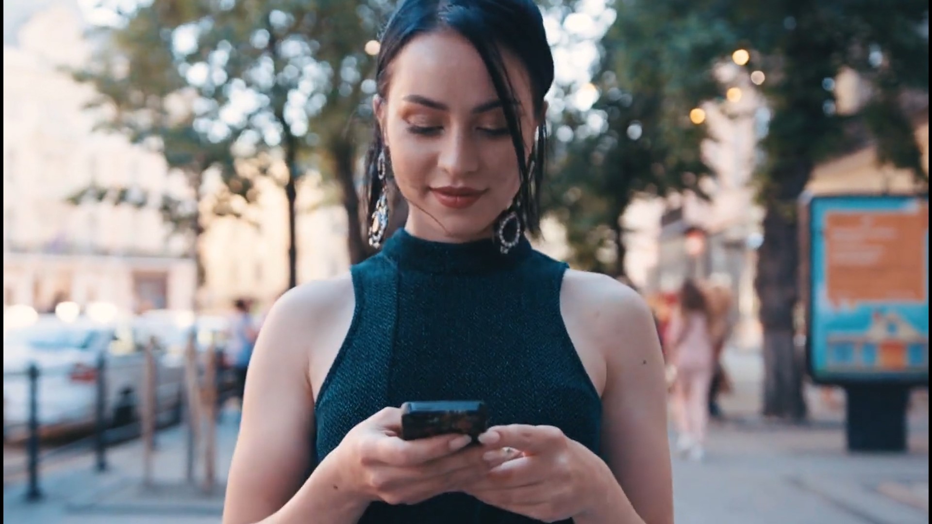 Cellphone Injuries Up Sharply Due to Distracting Smartphones | cbs8.com