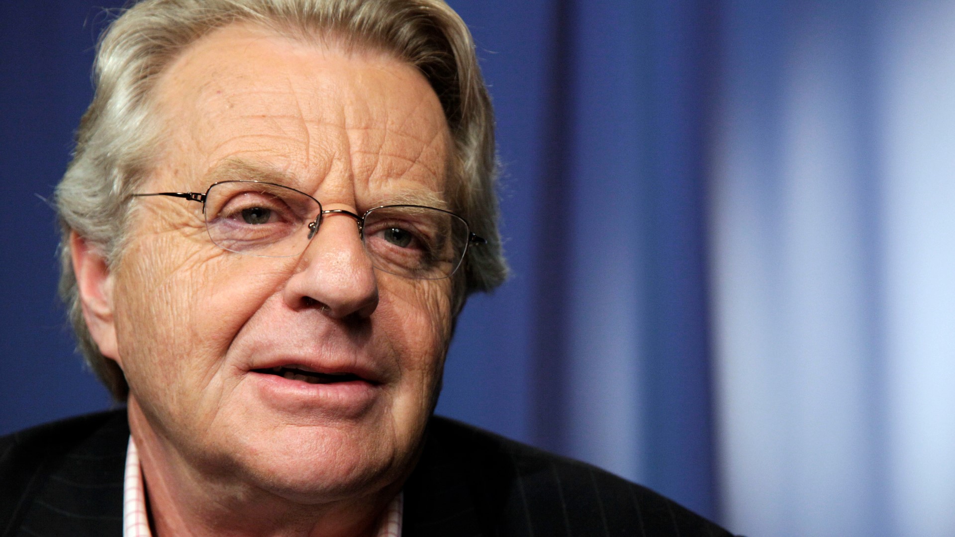 Jerry Springer, the onetime mayor and news anchor whose namesake TV show featured dysfunctional families willing to bare all on dayimr TV died Thursday at 79.