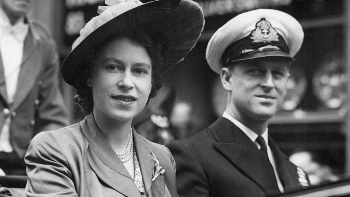 Why did Queen Elizabeth queen?