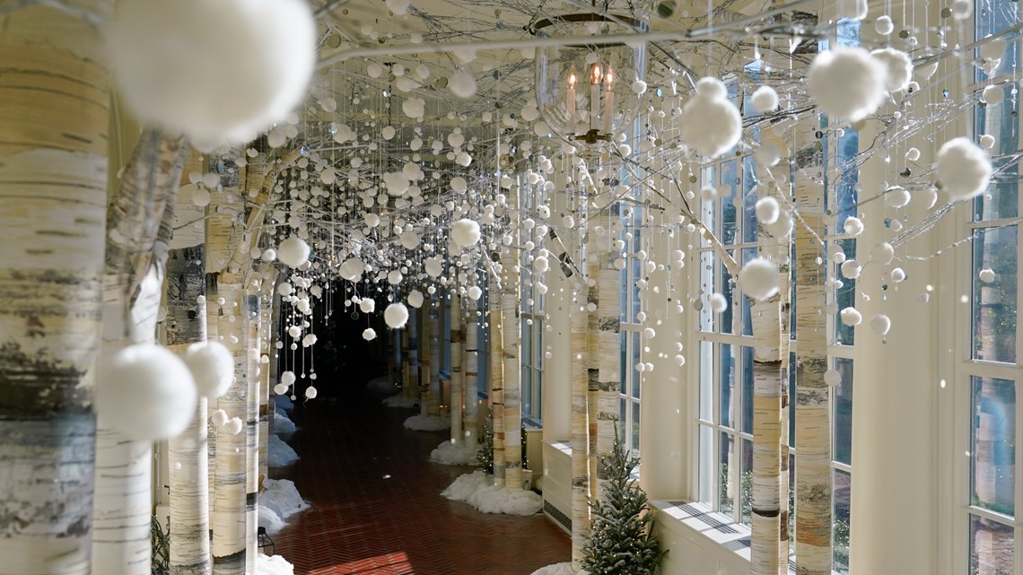 Recreate the 2022 White House Holiday Decorations at Home - Fab Everyday