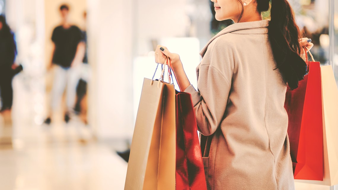 Smaller stores focus on last-minute shoppers - Vimarsana News