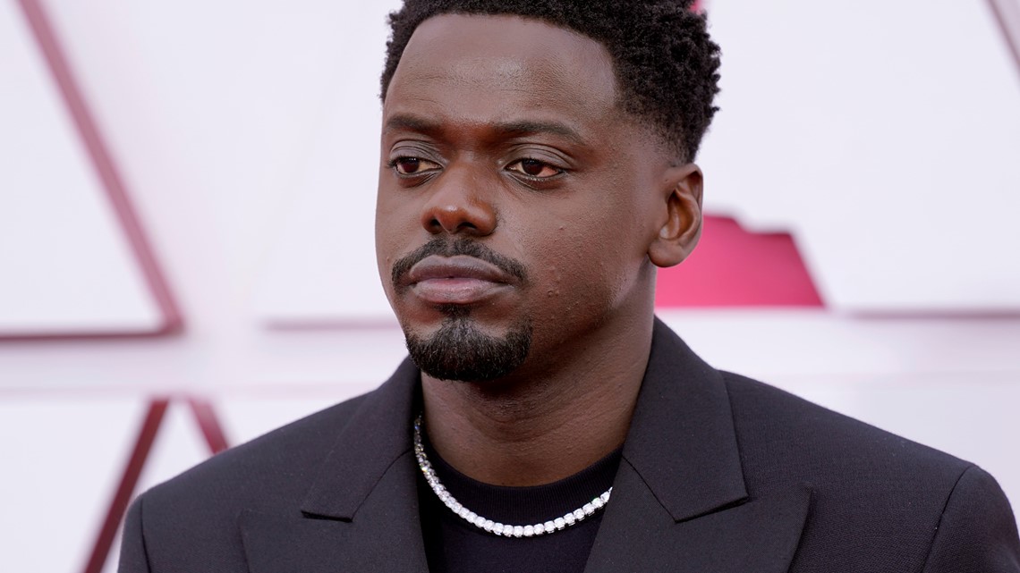 Daniel Kaluuya wins for best supporting actor