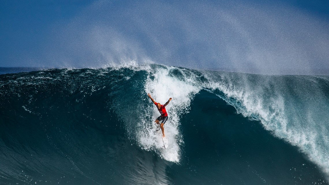 Nearly 50, Kelly Slater wins Billabong Pro Pipeline | cbs8.com