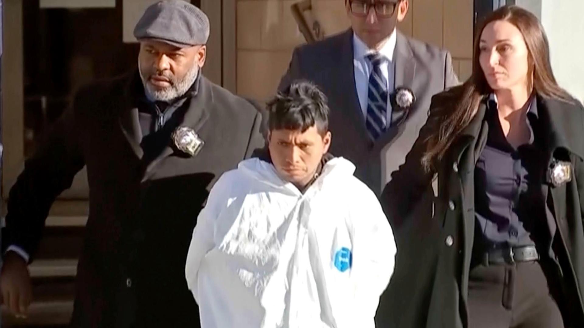 Suspect in burning death of woman on NYC subway train awaits ...