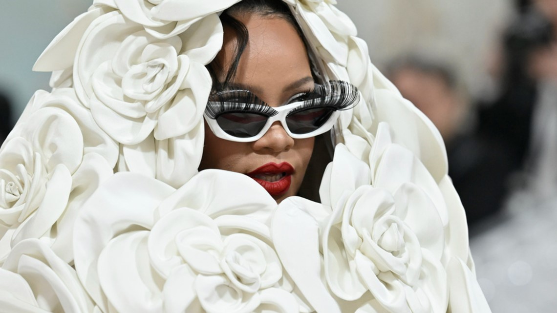 Doja Cat and Jared Leto pay homage to Karl Lagerfeld's cat Choupette at Met  Gala 2023. See pics - India Today