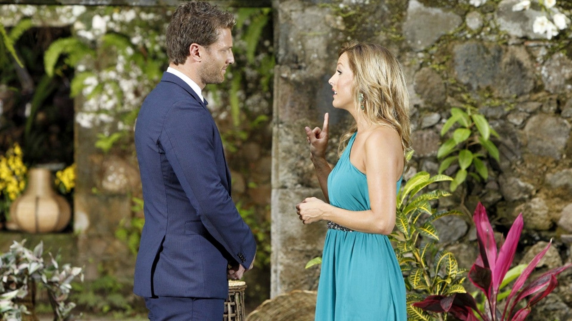 'Bachelorette' Clare Crawley Kept Her Juan Pablo Galavis Breakup Dress(02)