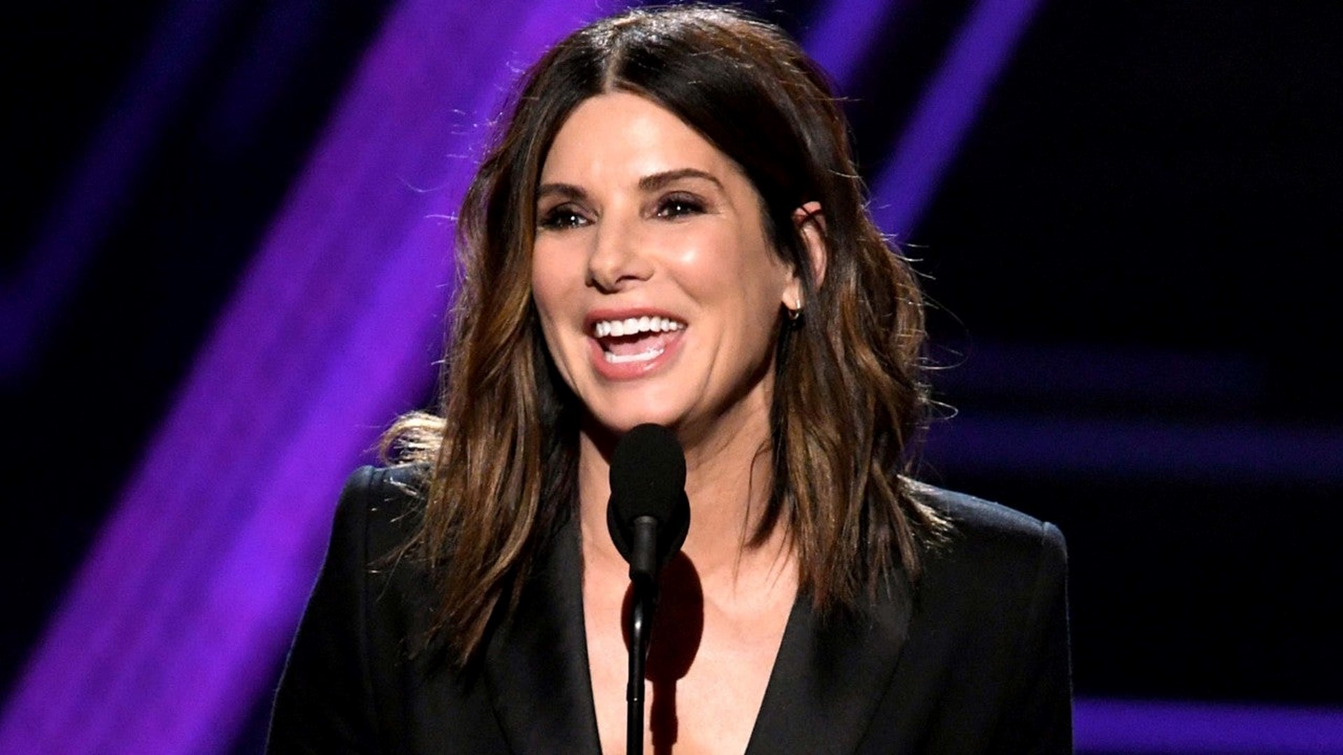 Sandra Bullock's Daughter Laila Thanks Nurse Who's Working in a COVID