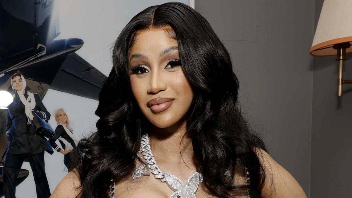 Cardi B Shows Off 'Beautiful' Christmas Decorations