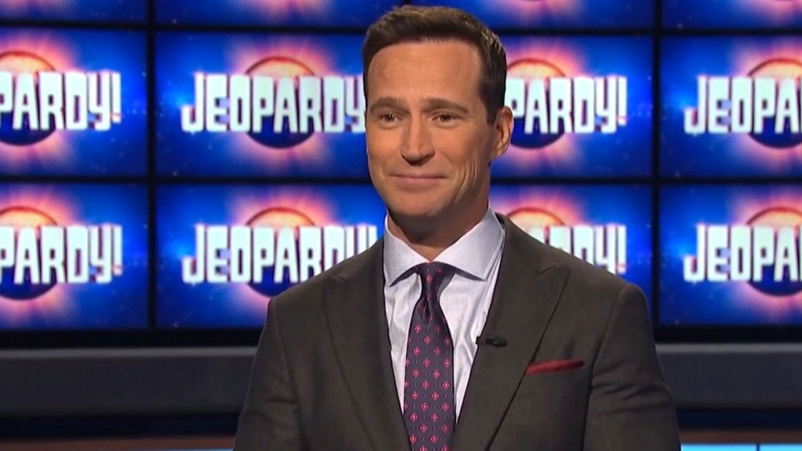 Mike Richards steps down from 'Jeopardy!' gig