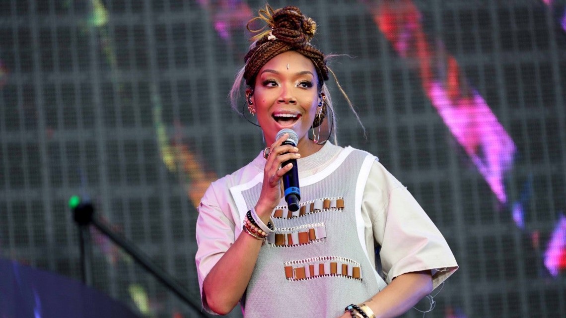 Brandy Makes Her Billboard Music Awards Debut With Throwback Hit