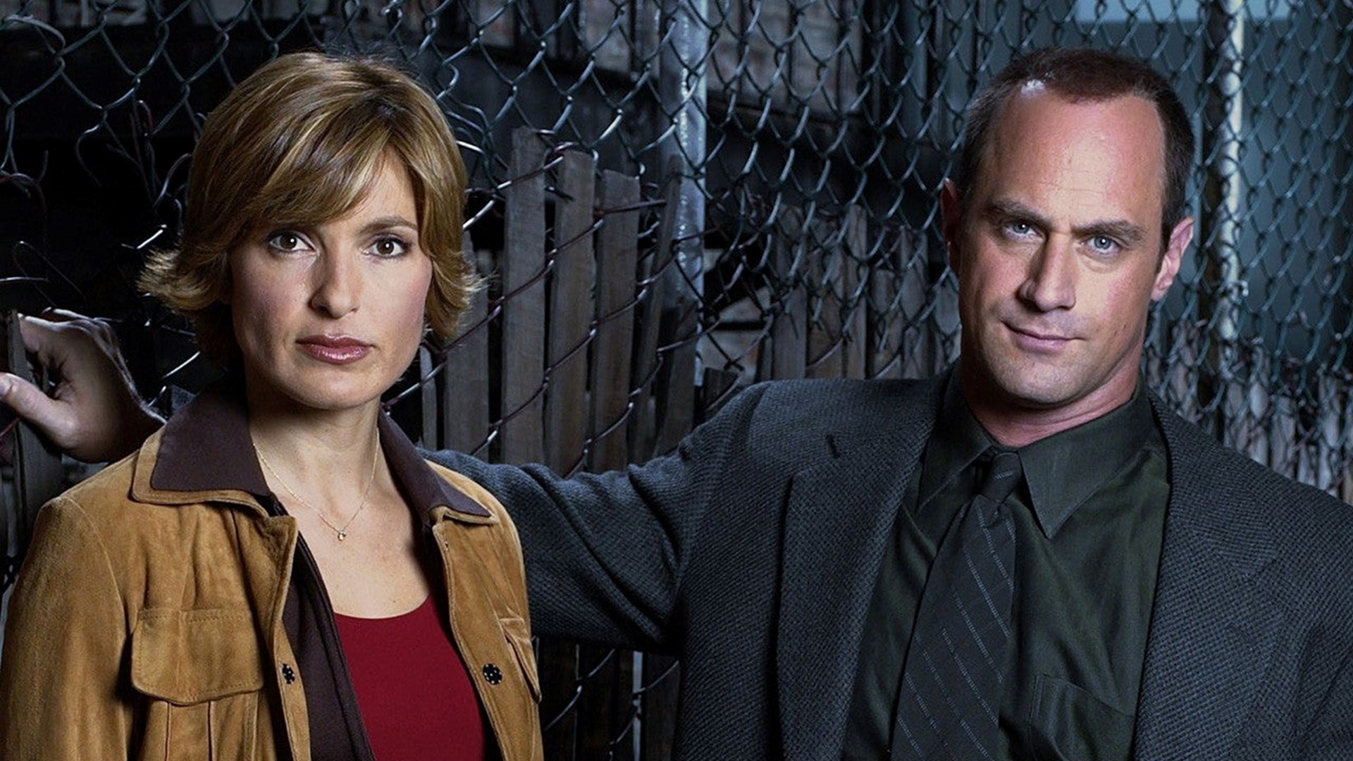 Mariska Hargitay and Chris Meloni's 'Law & Order: SVU' Reunion Sets ...