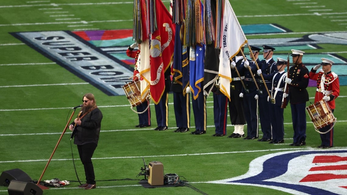 Eagles' Nick Sirianni cries during national anthem before Super