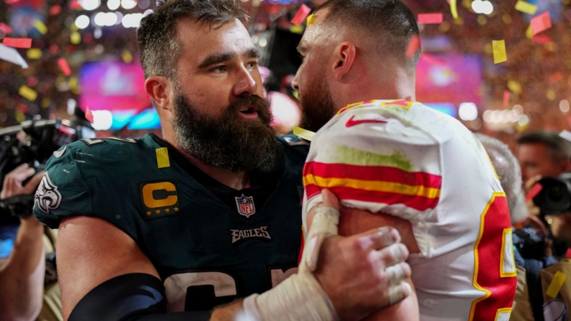 Why was Donna Kelce's Super Bowl outfit trending? Jason and Travis' mom  stole the show in Arizona