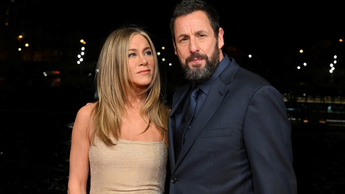 Jennifer Aniston ricorda la sua visita a George e Amal Clooney in Italia con Adam Sandler