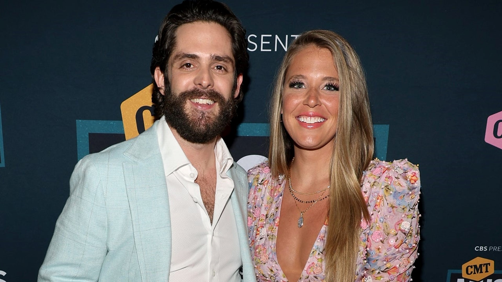 Thomas Rhett Celebrates 10Year Wedding Anniversary With 'Best Friend(02)