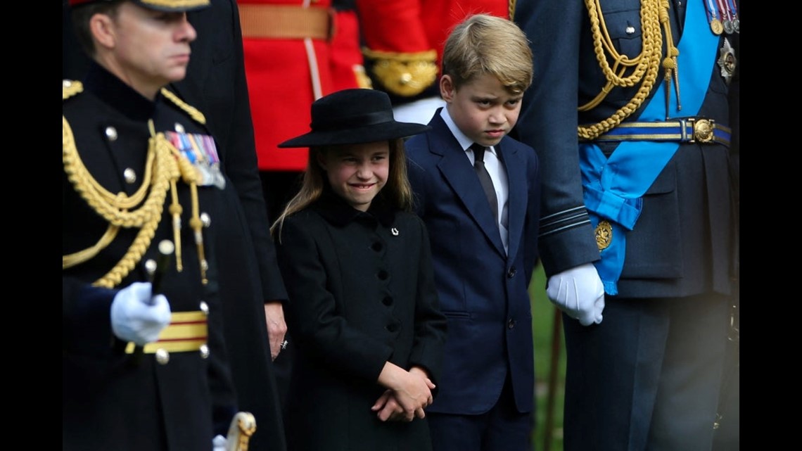 See Princess Charlotte Crying at Queen Elizabeth's Funeral - Parade