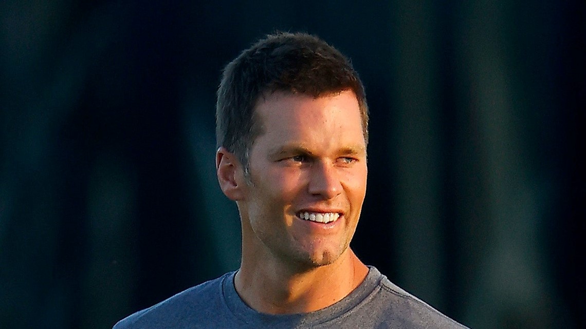 Tom Brady announces on Twitter he's coming out of retirement