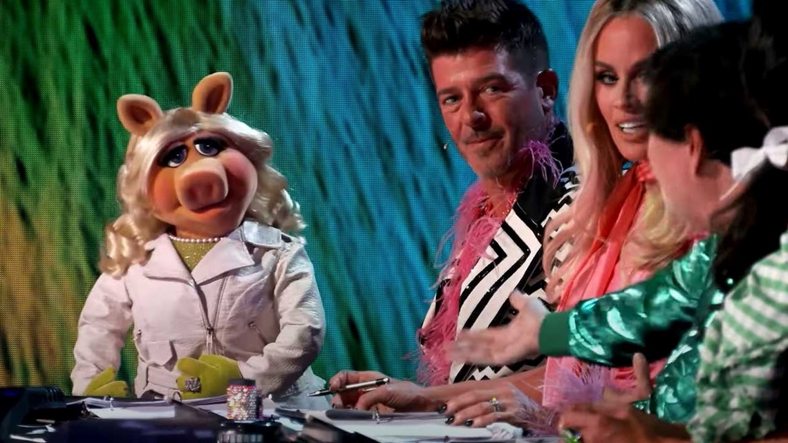 The Muppets (2011) Miss Piggy Refuses To Join 