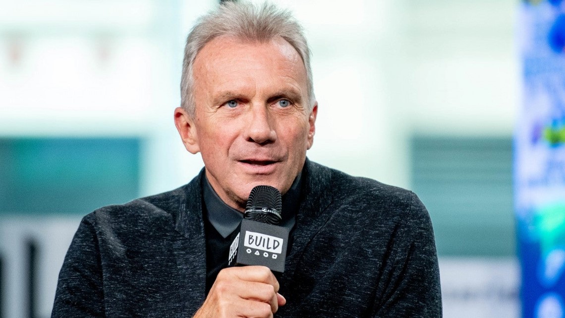 Joe Montana: American football legend saves grandchild from