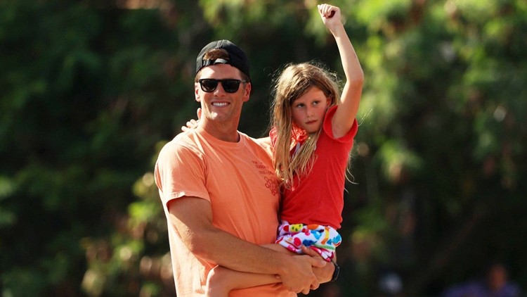 Tom Brady Celebrates Daughter Vivian's 10th Birthday with Sweet Photo