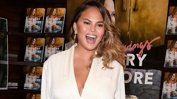Chrissy Teigen's 'Tooth' Falls Out in a Fruit Roll-Up ...