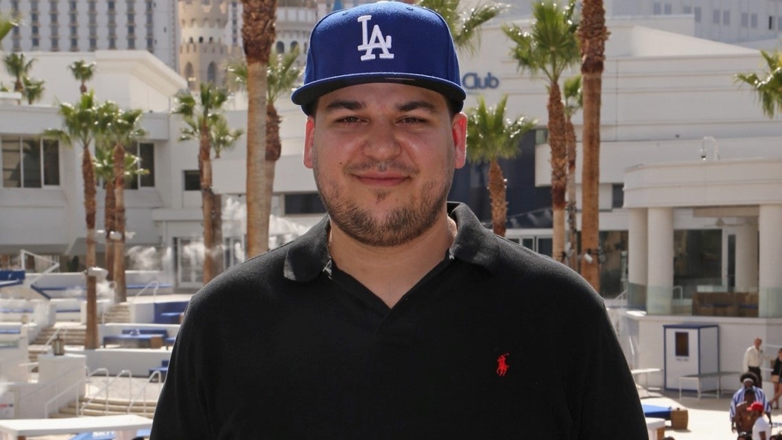 Rob Kardashian all smiles in rare photo from night with sisters