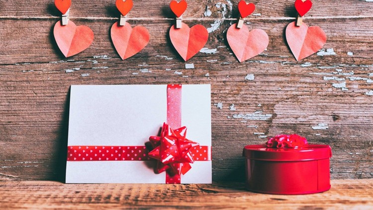31 Best Valentines Gifts For Her That Will Win Her Heart (2024)