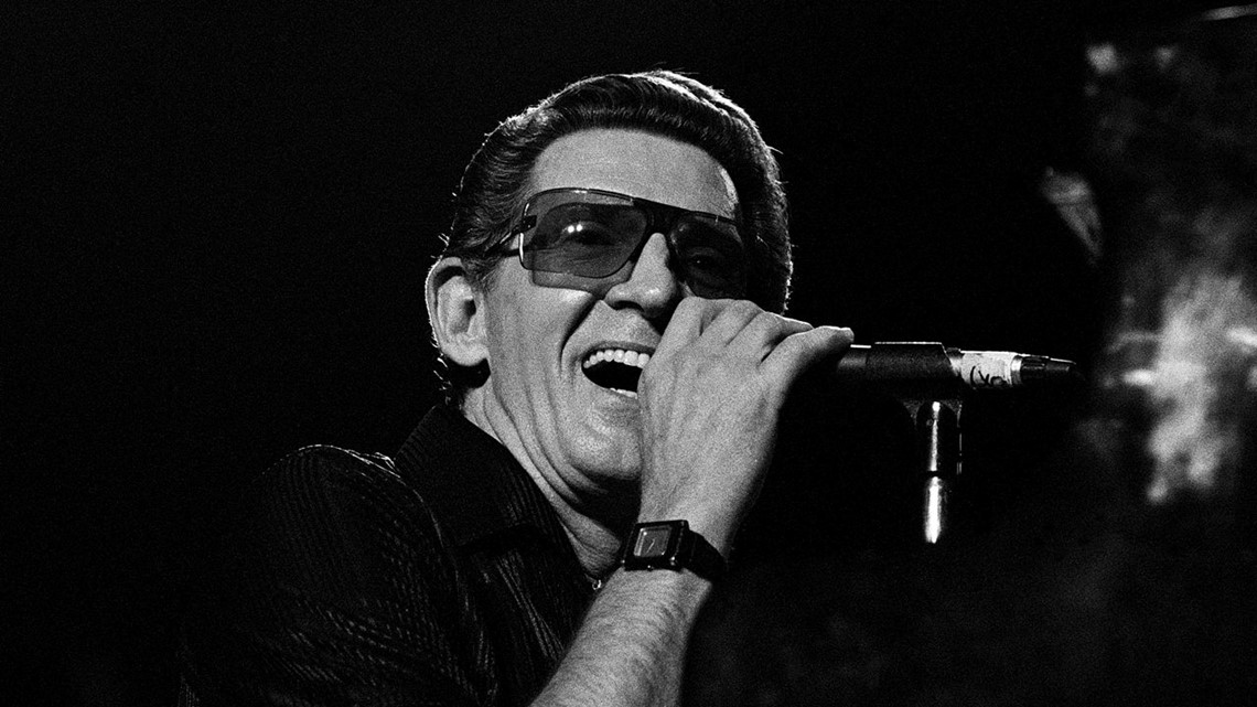 Jerry Lee Lewis, 'Great Balls of Fire' Singer and Rock Icon, Dead at 87 |  