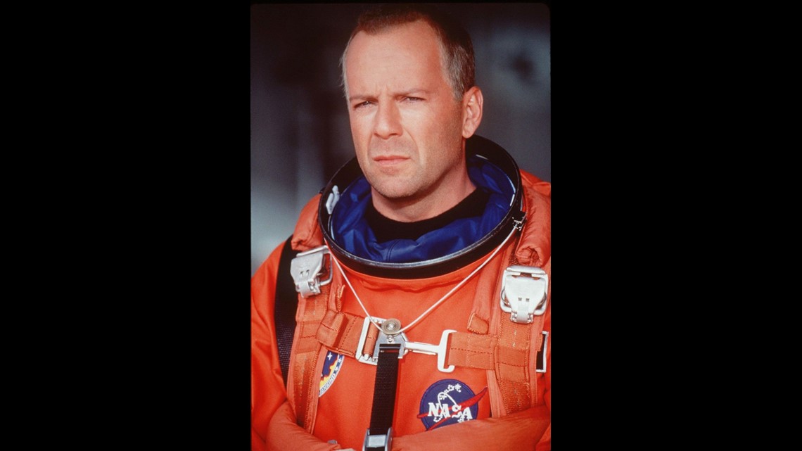 Bruce Willis Wears His Original ‘Armageddon’ Suit While in Quarantine ...