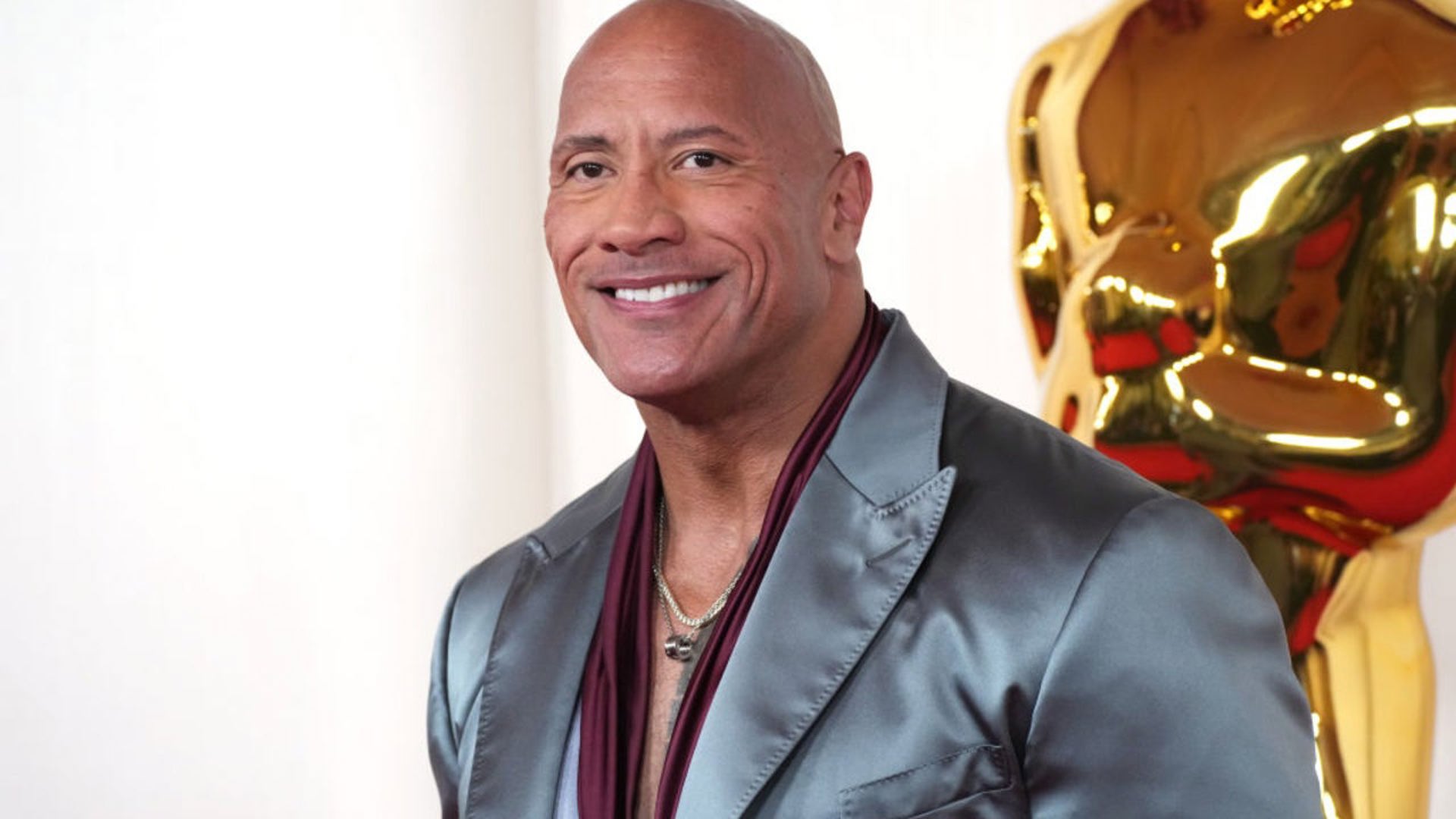 See Dwayne Johnson's Transformation Into MMA Fighter Mark Kerr in 'The