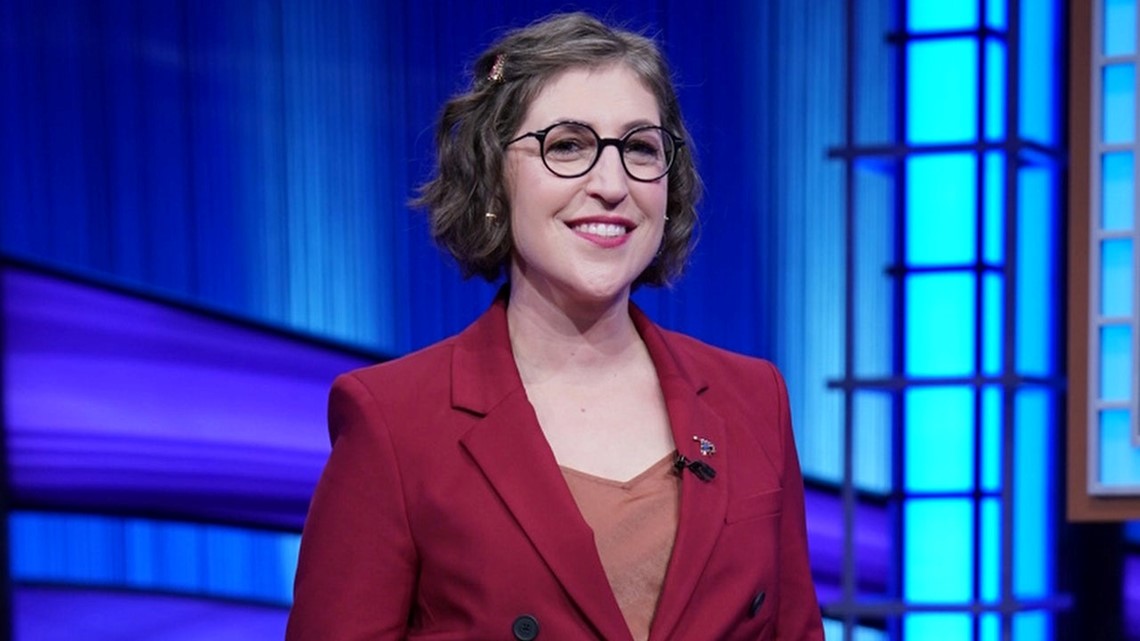 Mayim Bialik says she's out as a host of TV quiz show 'Jeopardy