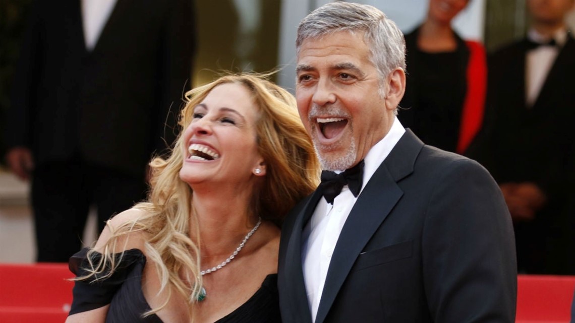 Julia Roberts and George Clooney Star in Romantic Comedy 'Ticket