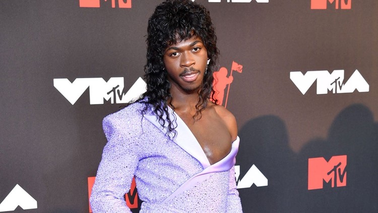 Lil Nas X Teases 'Sexy' 2021 MTV VMAs Performance While Slaying Red Carpet  In a Purple Cape (Exclusive) 