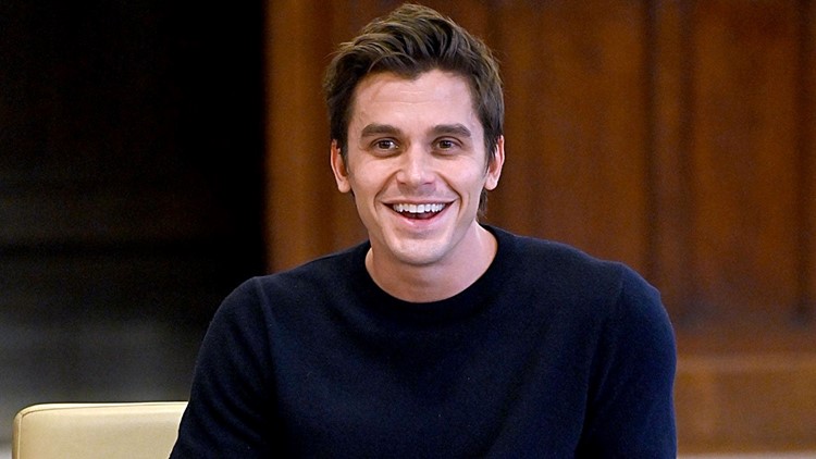 Queer Eye Star Antoni Porowski Completely Shaves His Head See The Bold Transformation Cbs8 Com