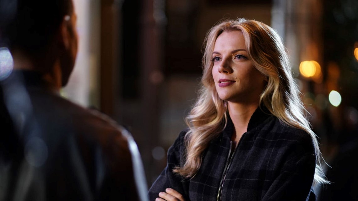 'Chicago Fire' Star Kara Killmer to Exit During Season 12(00)