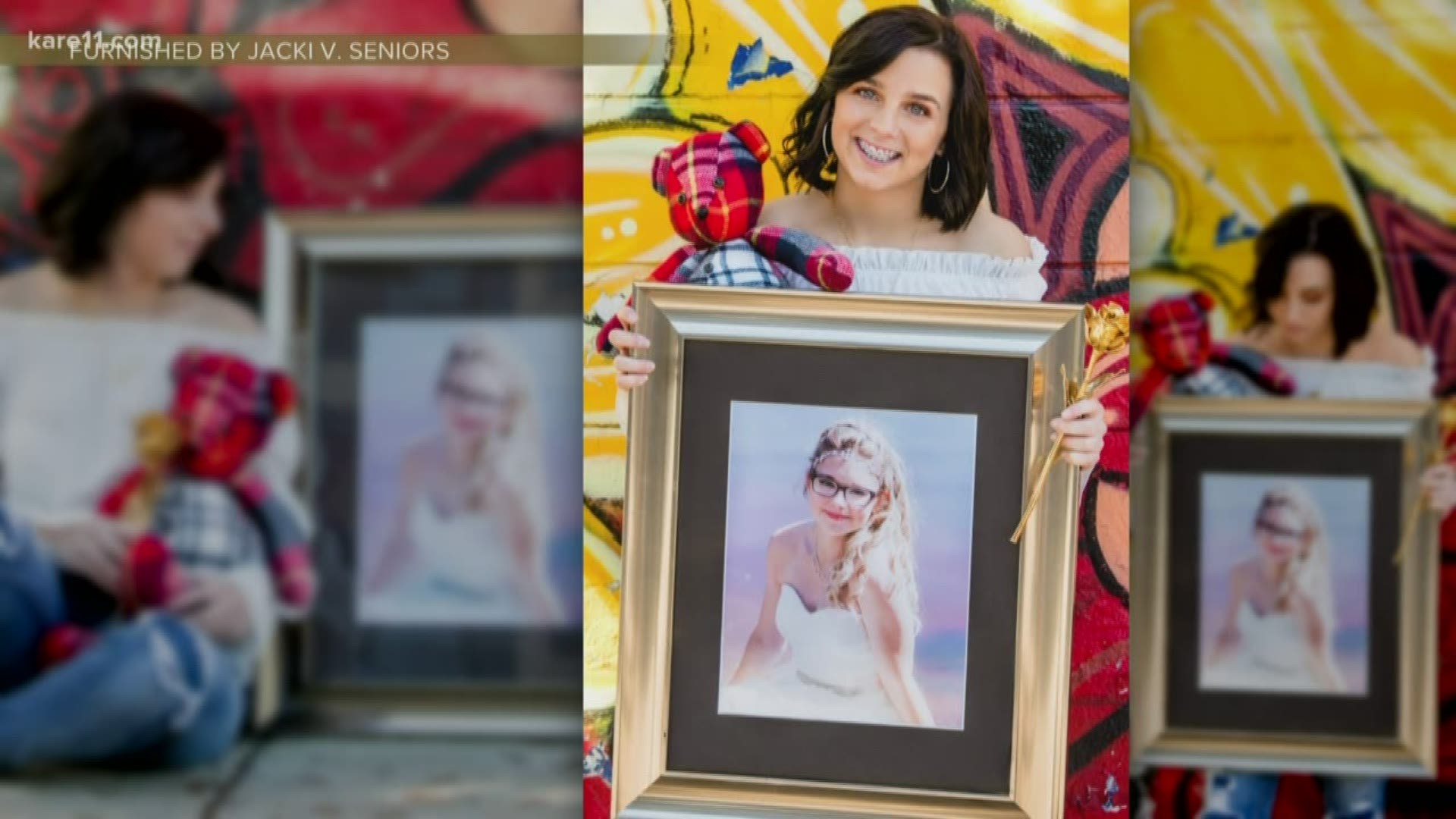 We Re Still Together Teen Poses With Best Friend In Senior Photo Two Years After Her Death Cbs8 Com