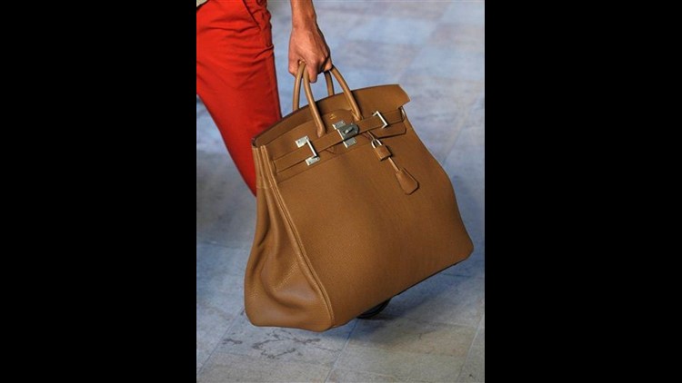 Jane Birkin No Longer Carries Hermes Birkin bag