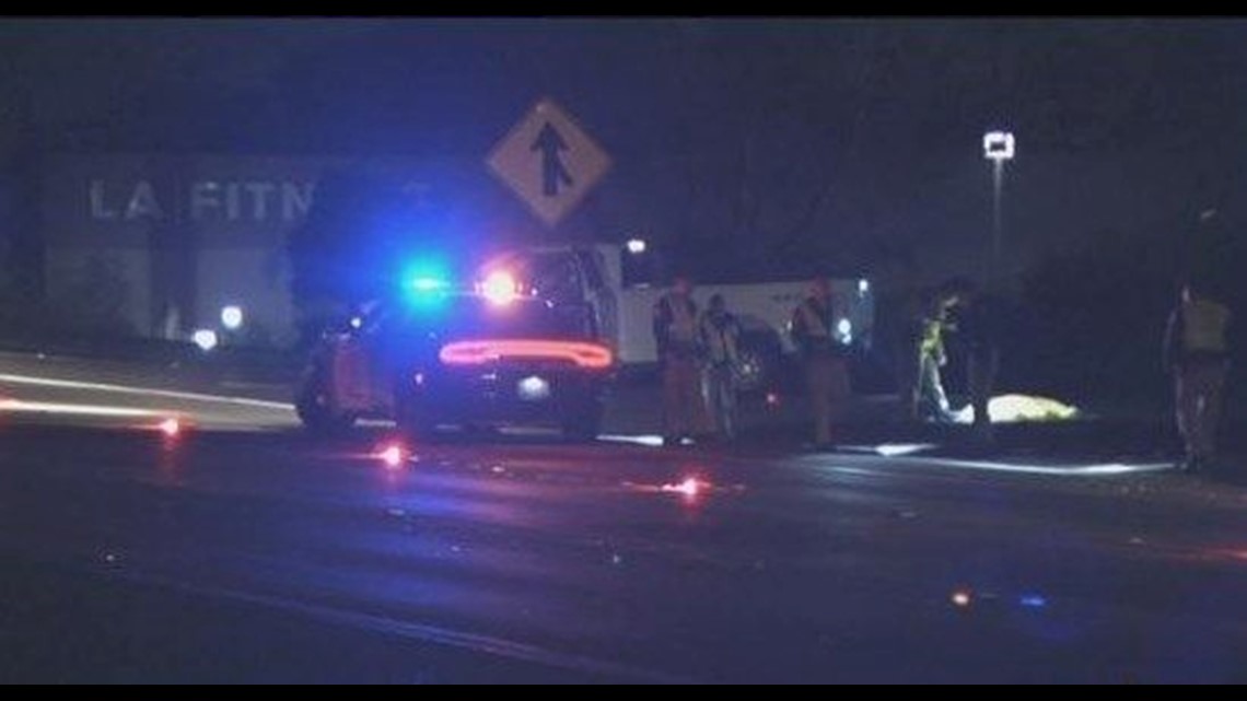 Pedestrian struck, killed on freeway in Chula Vista | cbs8.com