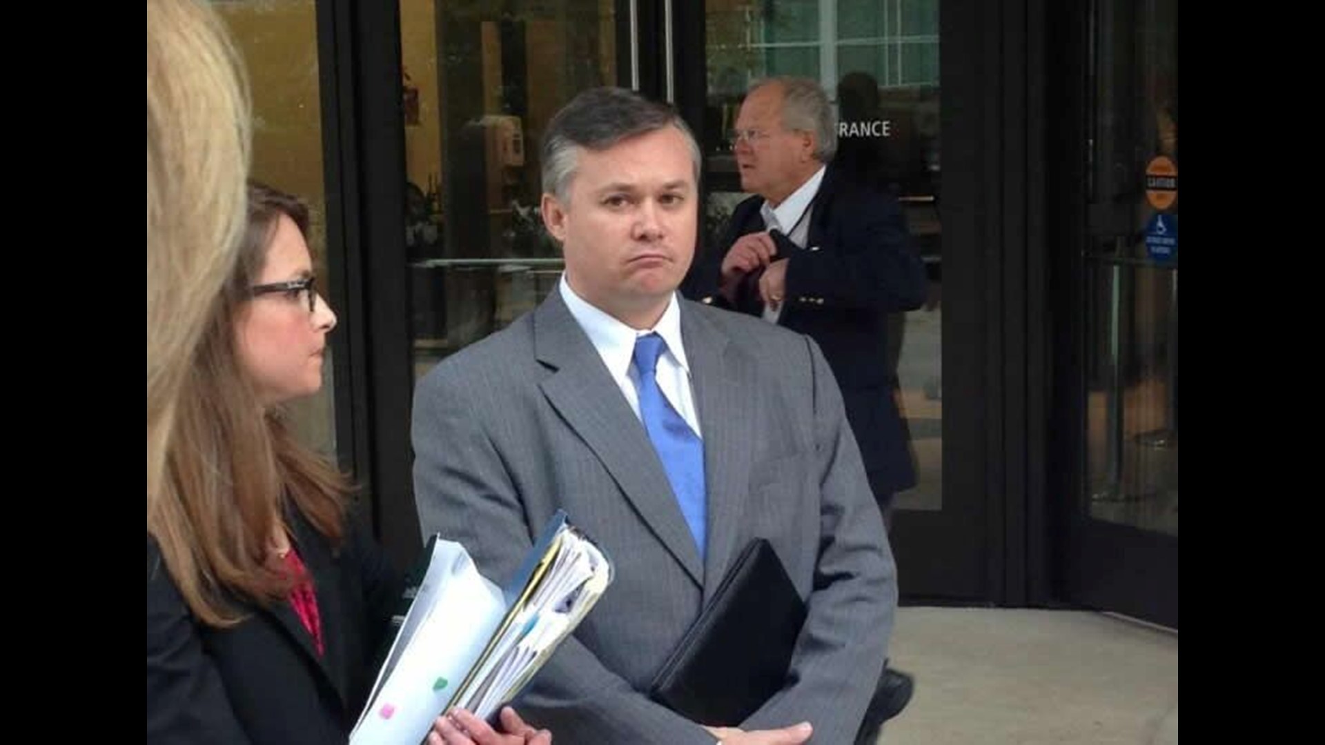 Navy investigator pleads guilty in bribery case | cbs8.com