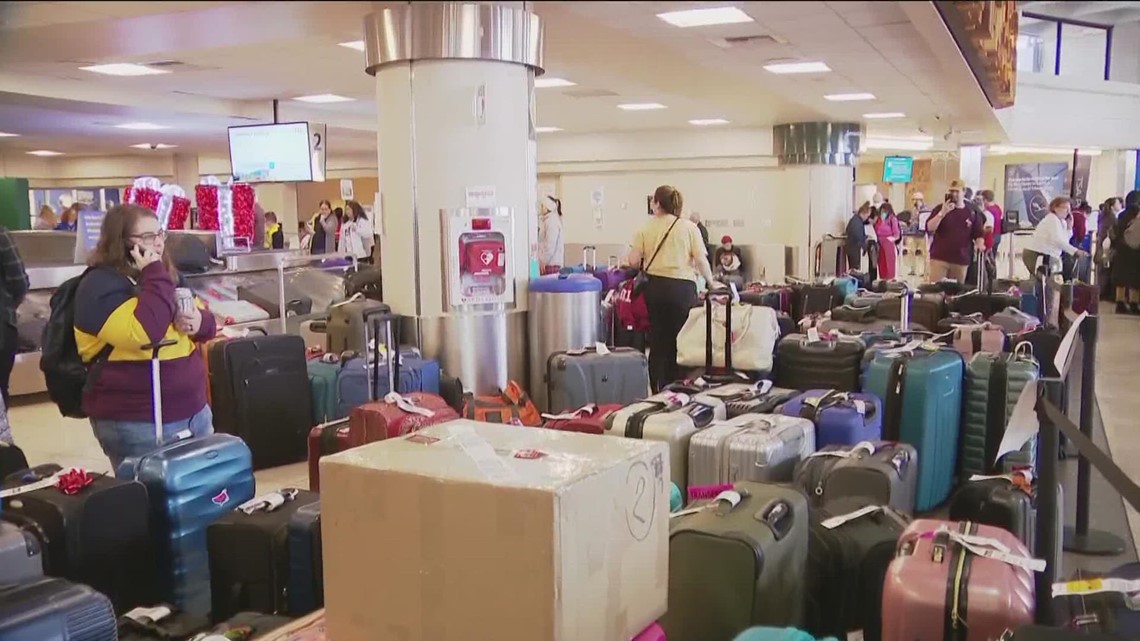Hundreds of cancelled flights at San Diego International Airport creating chaos for travelers