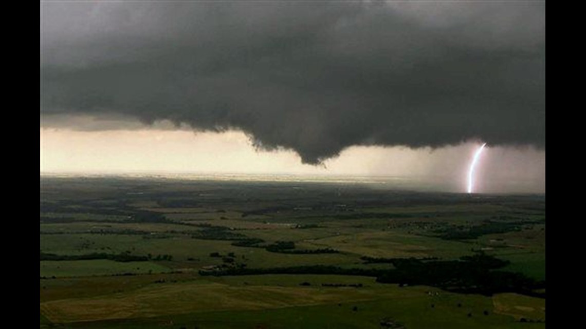 Tornadoes Touch Down In Oklahoma And Arkansas | Cbs8.com