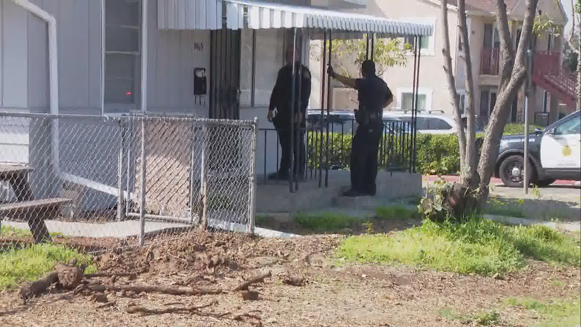 ChollasMead Elementary lockdown lifted after man seen with gun