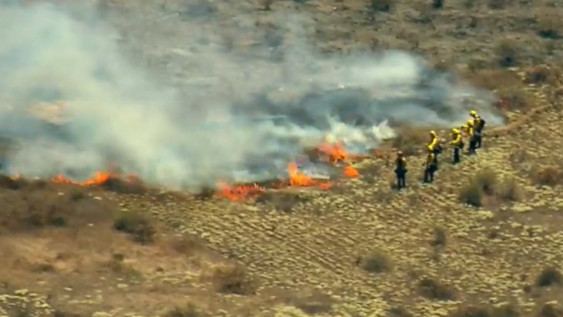 Firefighters battle brush fire in Chula Vista; halt spread at 10 acres ...