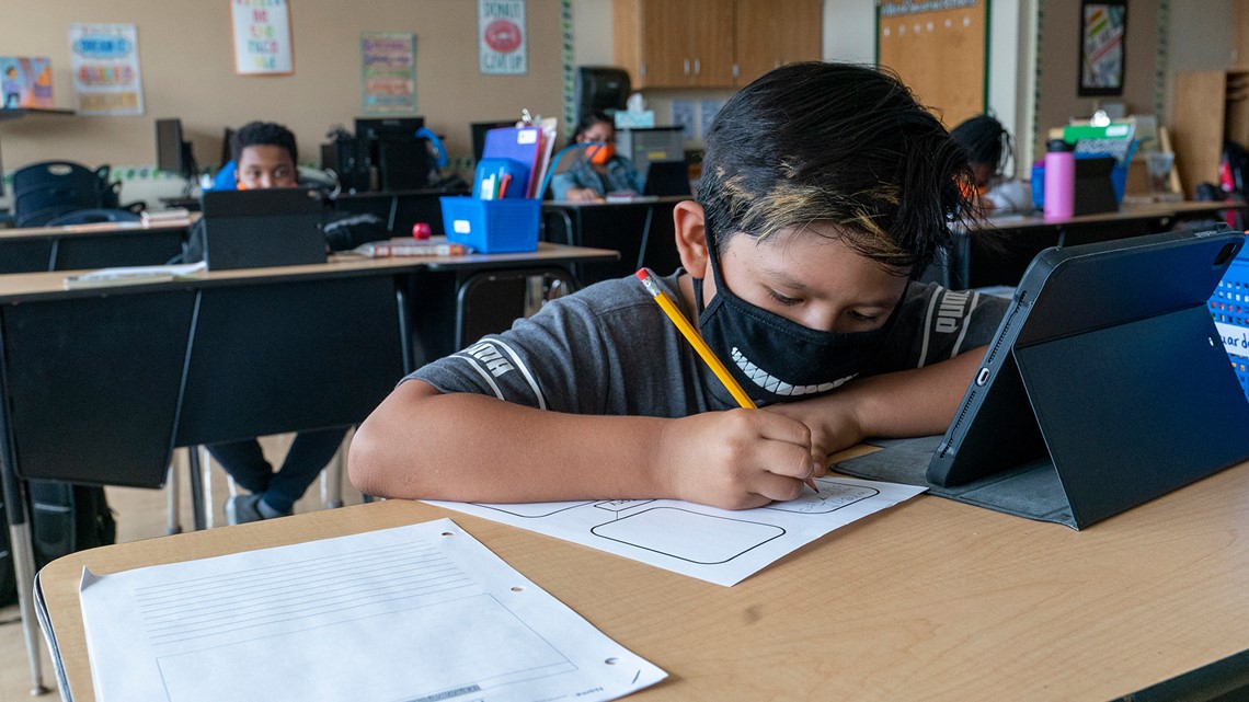 County Supervisors vote for 'safe' phase-out of school mask mandate ...