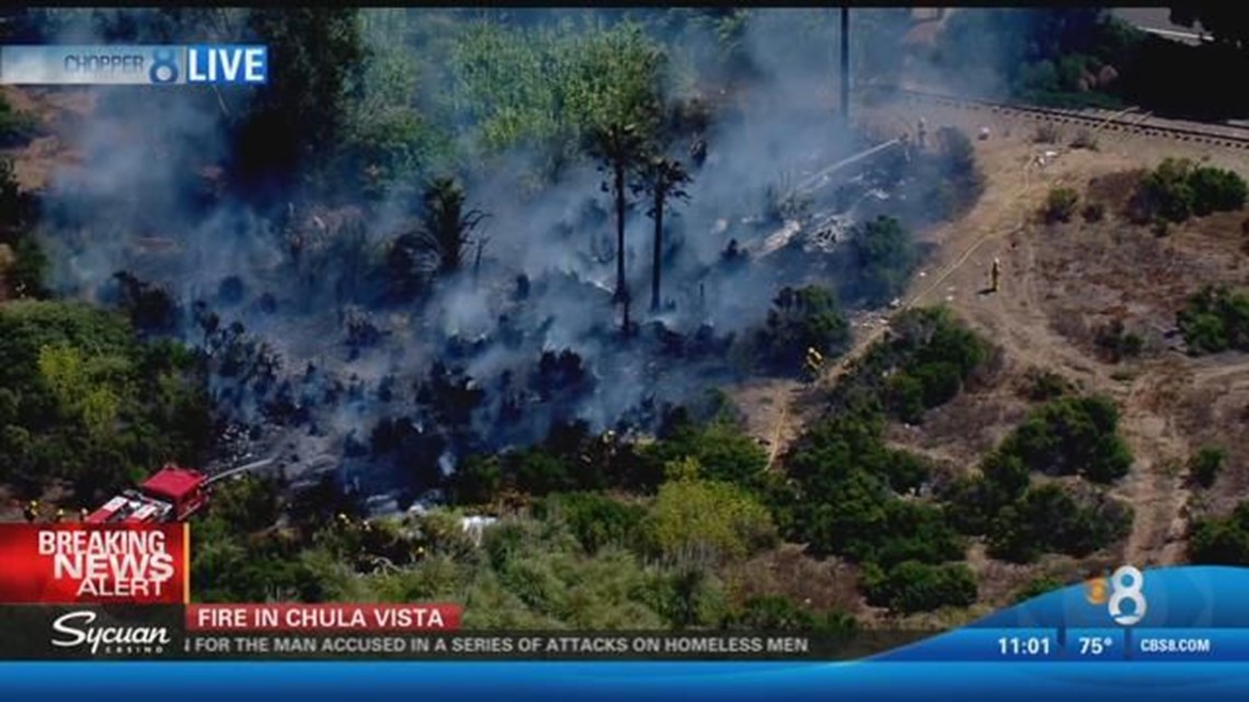 Brush fire burning in Chula Vista | cbs8.com