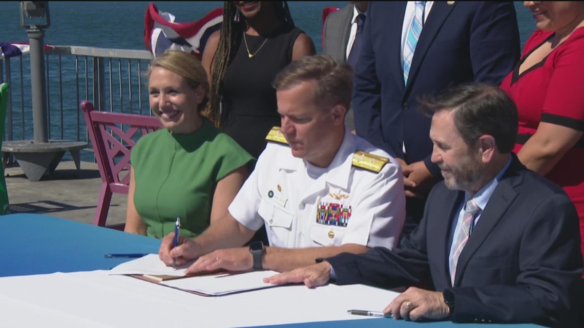 Navy & Port of San Diego sign agreement that will generate millions for electrification projects