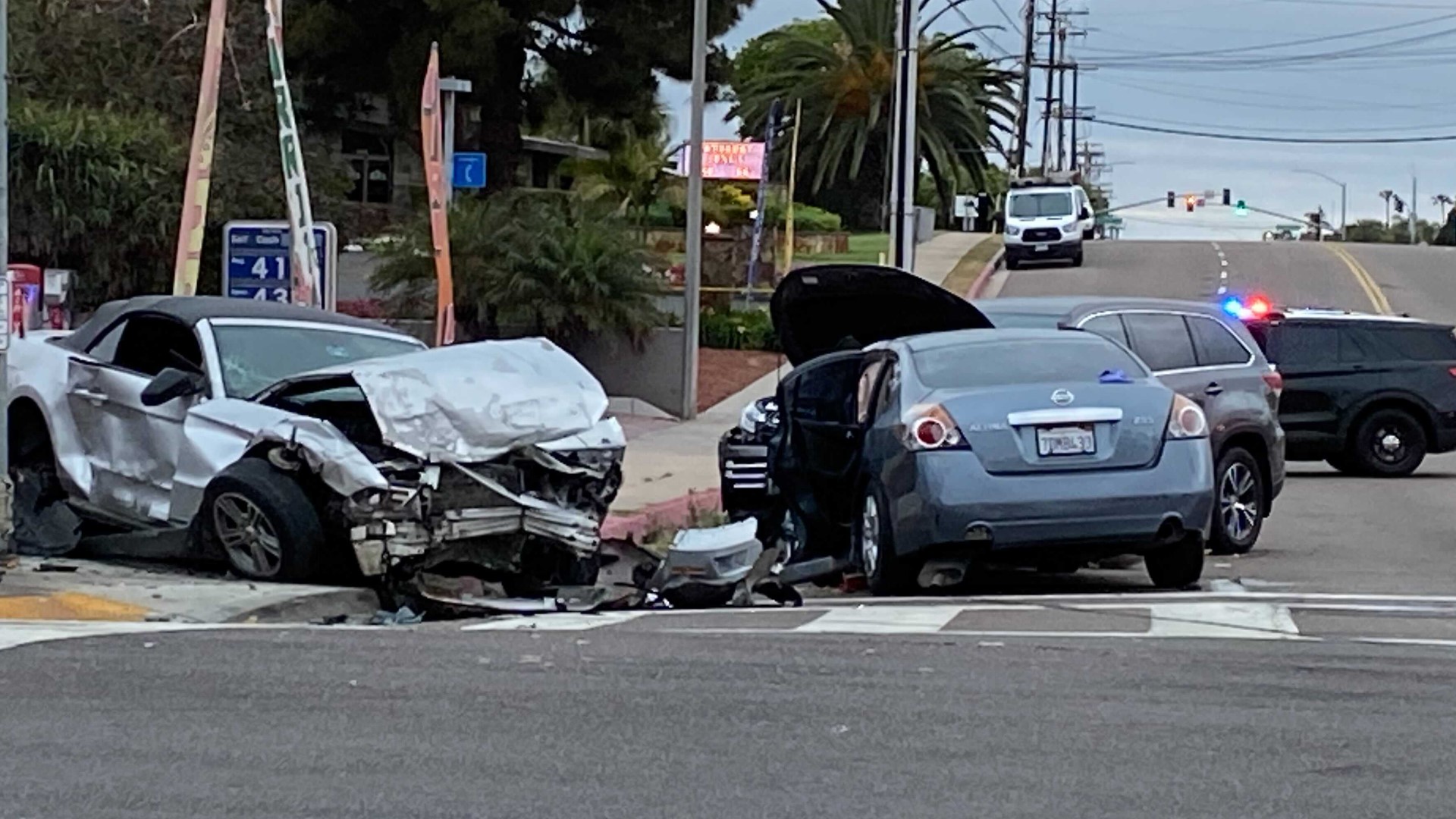 Street racing suspect runs red light, kills woman in wrongway crash in