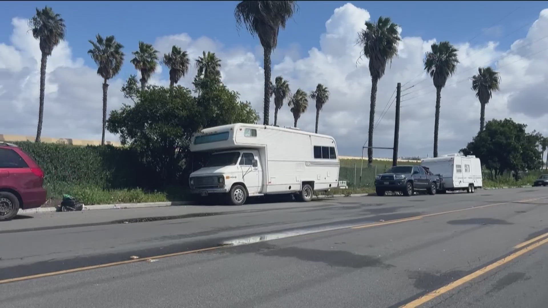 People living in San Diego neighborhoods have reached out to CBS 8 to express their concerns over people sleeping in their cars on city streets overnight.